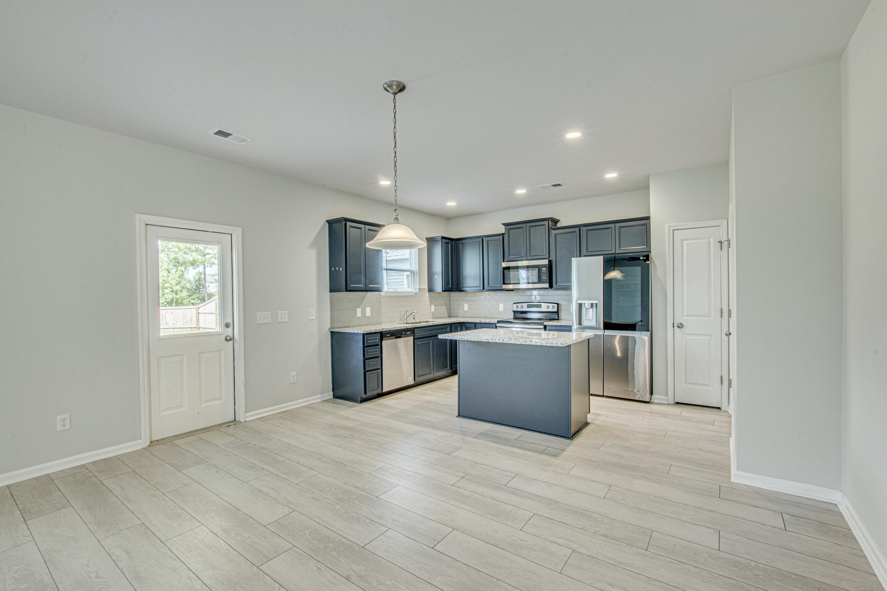 191 Hayworth Road Summerville, SC 29486 - Photo 11 of 41 10 (5)