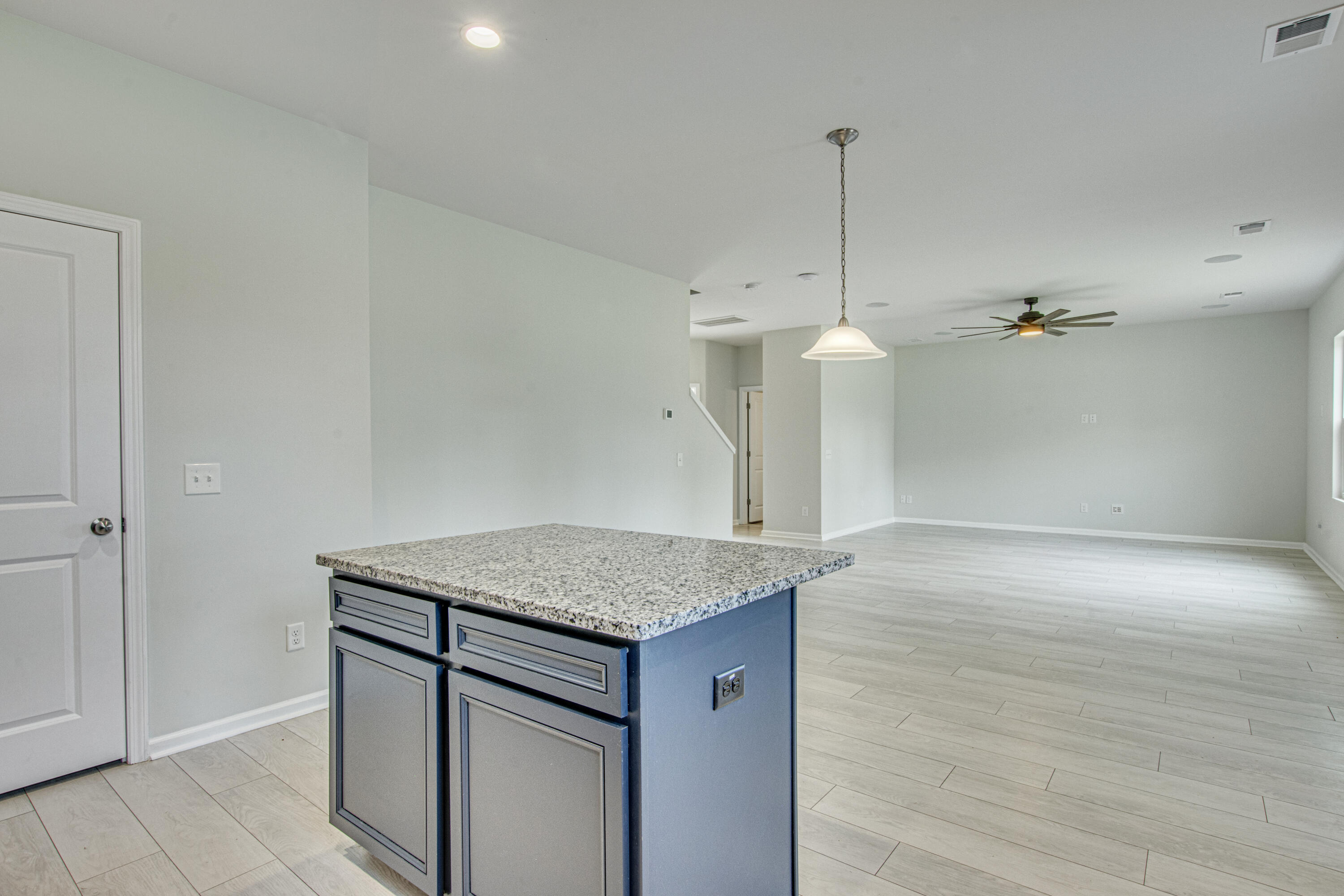 191 Hayworth Road Summerville, SC 29486 - Photo 15 of 41 14 (3)