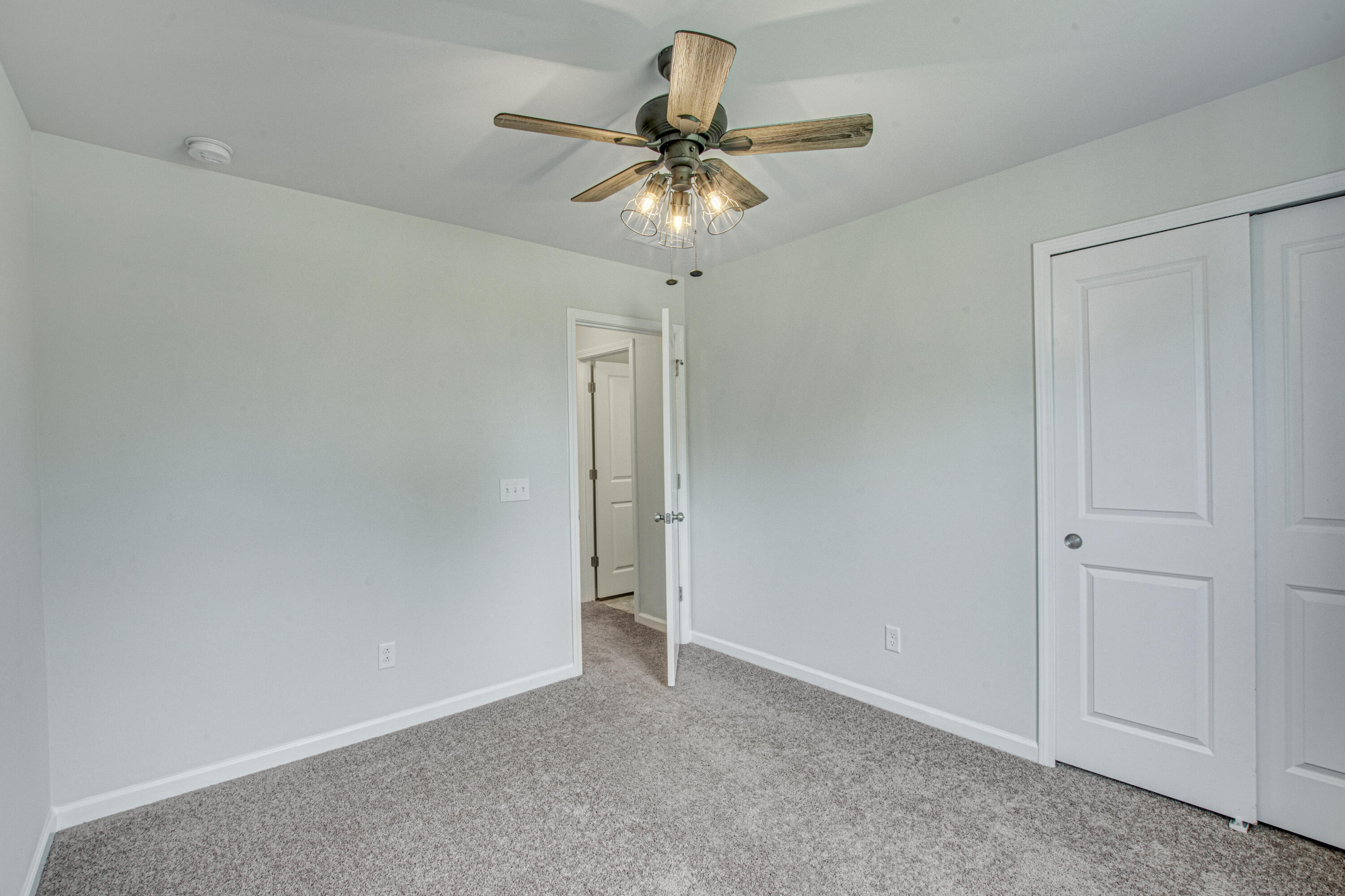 191 Hayworth Road Summerville, SC 29486 - Photo 16 of 41 19 (5)