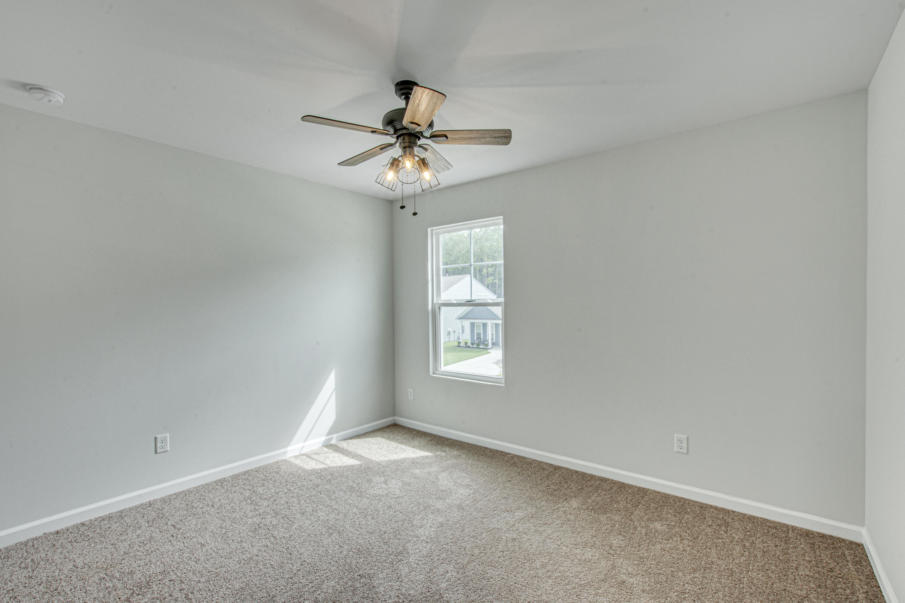 191 Hayworth Road Summerville, SC 29486 - Photo 17 of 41 21 (5)