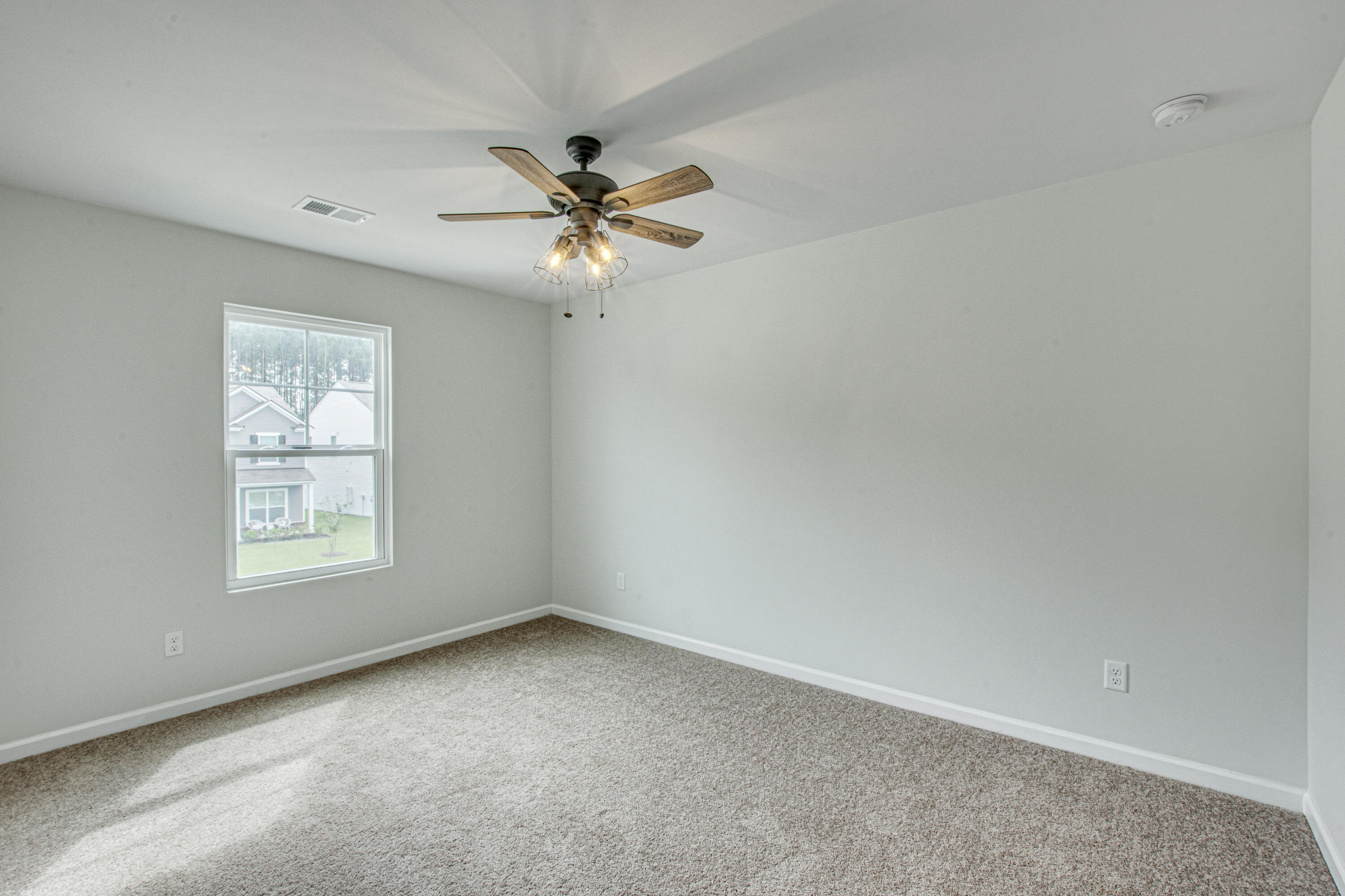 191 Hayworth Road Summerville, SC 29486 - Photo 24 of 41 25 (4)