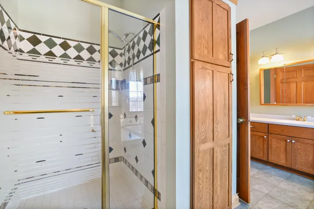 $975,000 | 369 Schraufnagel Drive, Erin, WI 53029