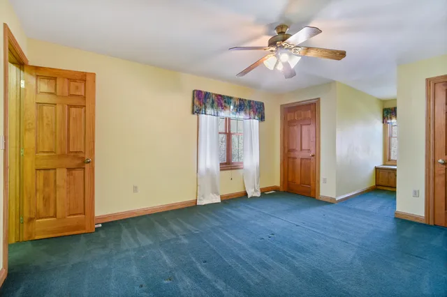 $975,000 | 369 Schraufnagel Drive, Erin, WI 53029