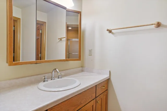 $975,000 | 369 Schraufnagel Drive, Erin, WI 53029