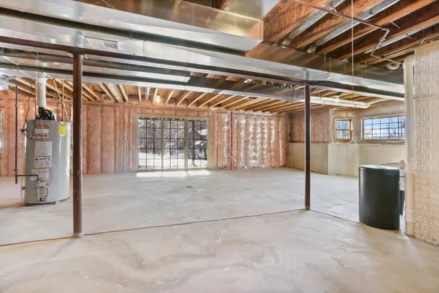 $975,000 | 369 Schraufnagel Drive, Erin, WI 53029