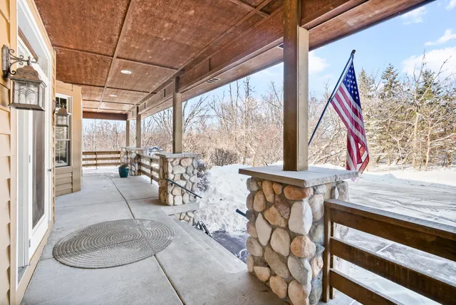 $975,000 | 369 Schraufnagel Drive, Erin, WI 53029