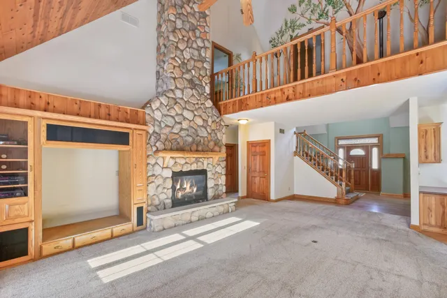 $975,000 | 369 Schraufnagel Drive, Erin, WI 53029