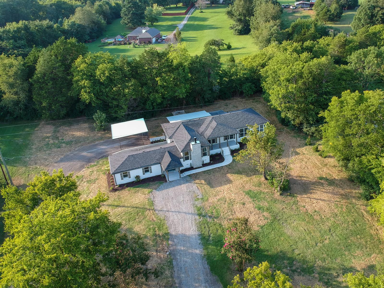 146 Logue Road Mount Juliet, TN 37122 - Photo 4 of 30 Gallery Image 4