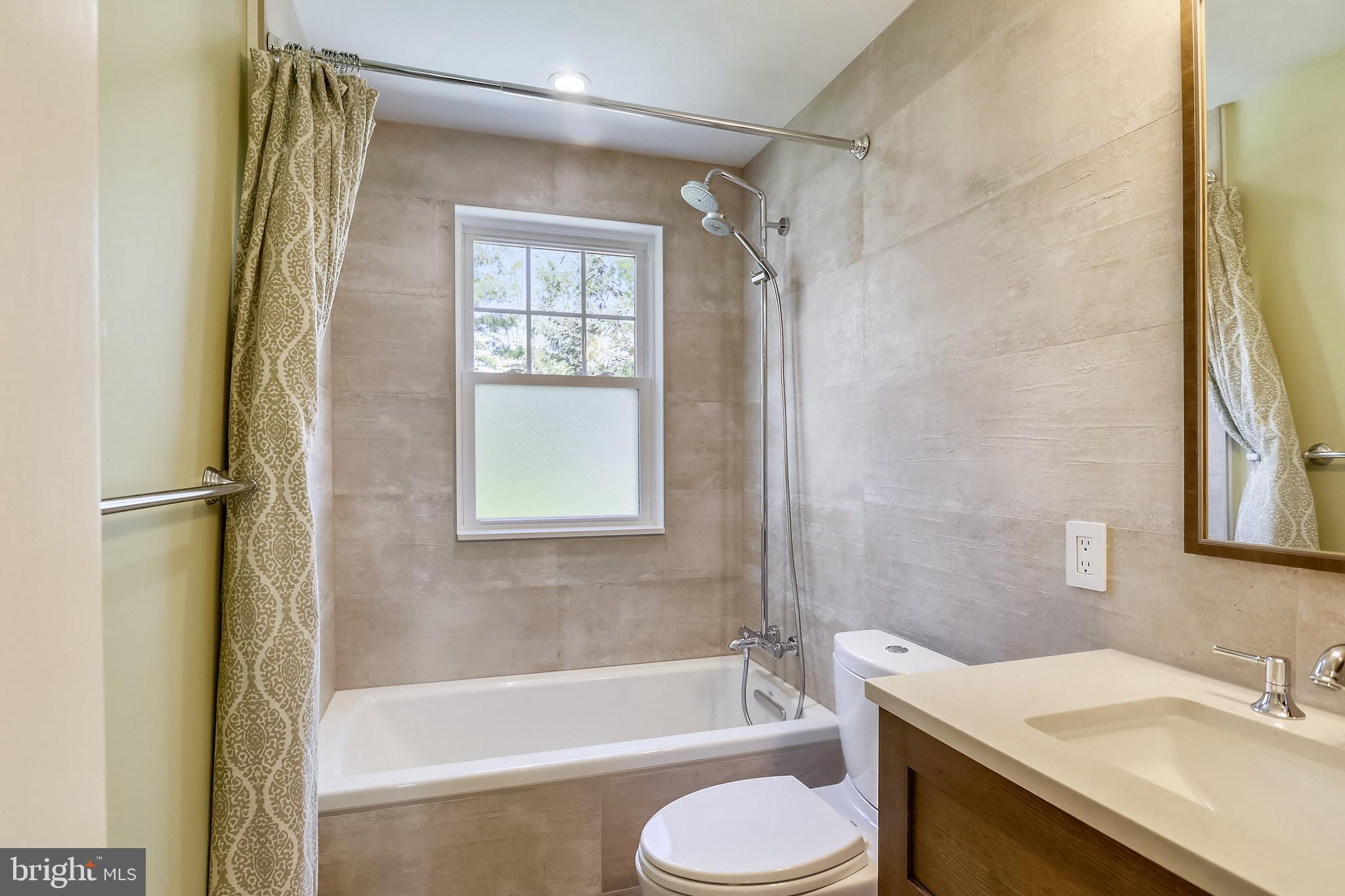 5617 Overlea Road Bethesda, MD 20816 - Photo 24 of 34 Hall Bath