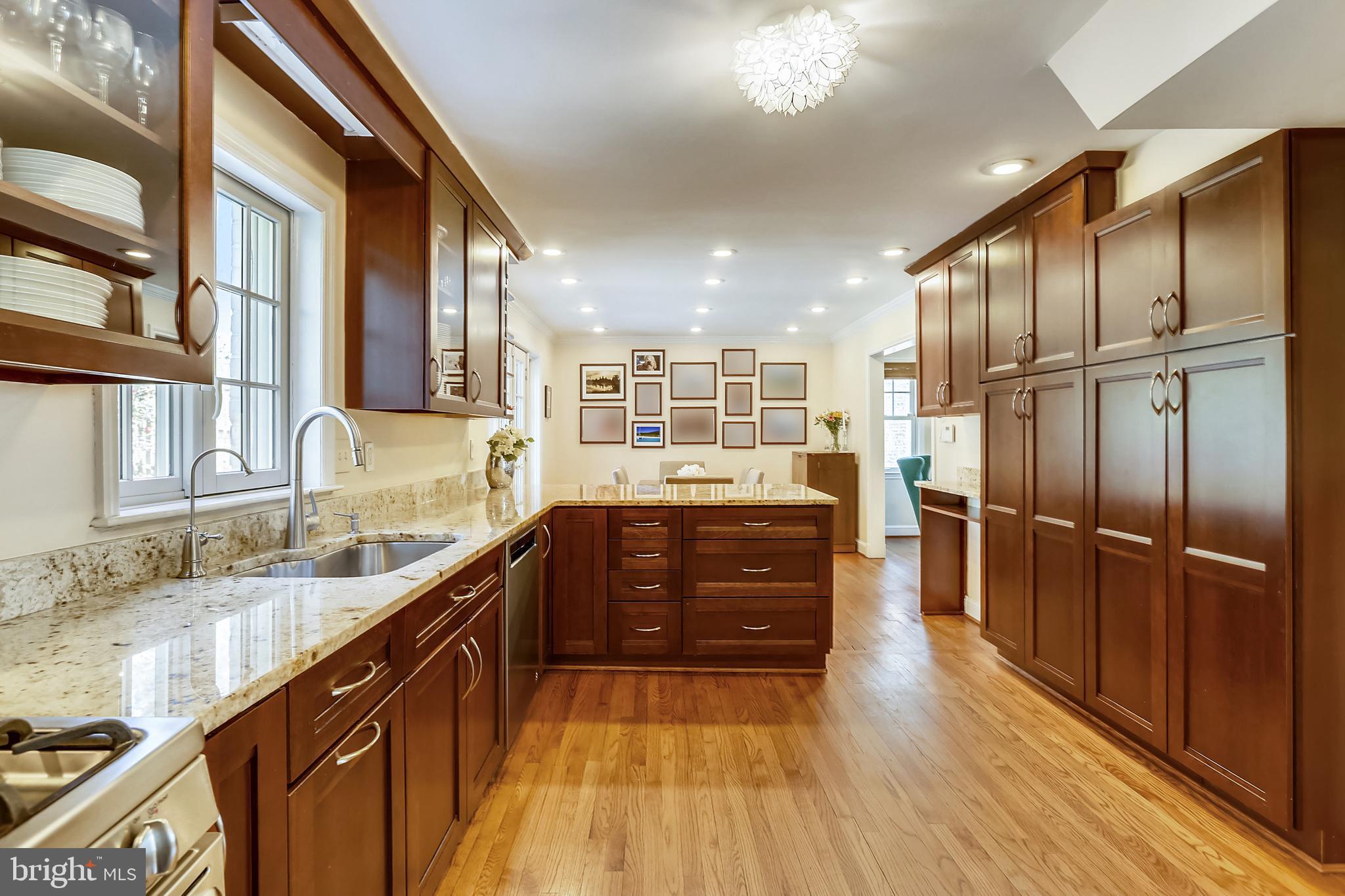 5617 Overlea Road Bethesda, MD 20816 - Photo 9 of 34 Kitchen