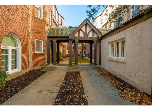 $1,645 | 918 Green Bay Road, Unit 3C, Winnetka, IL 60093