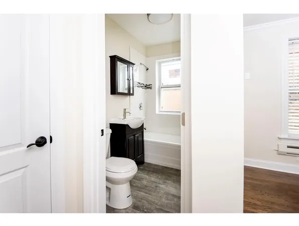 $1,645 | 918 Green Bay Road, Unit 3C, Winnetka, IL 60093