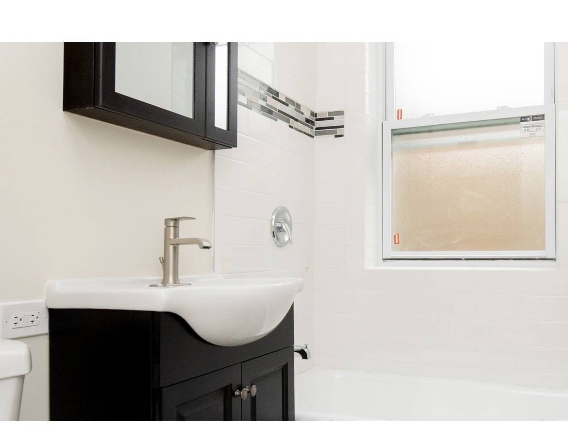 918 Green Bay Road, Unit 3C Winnetka, IL 60093 - Photo 10 of 10