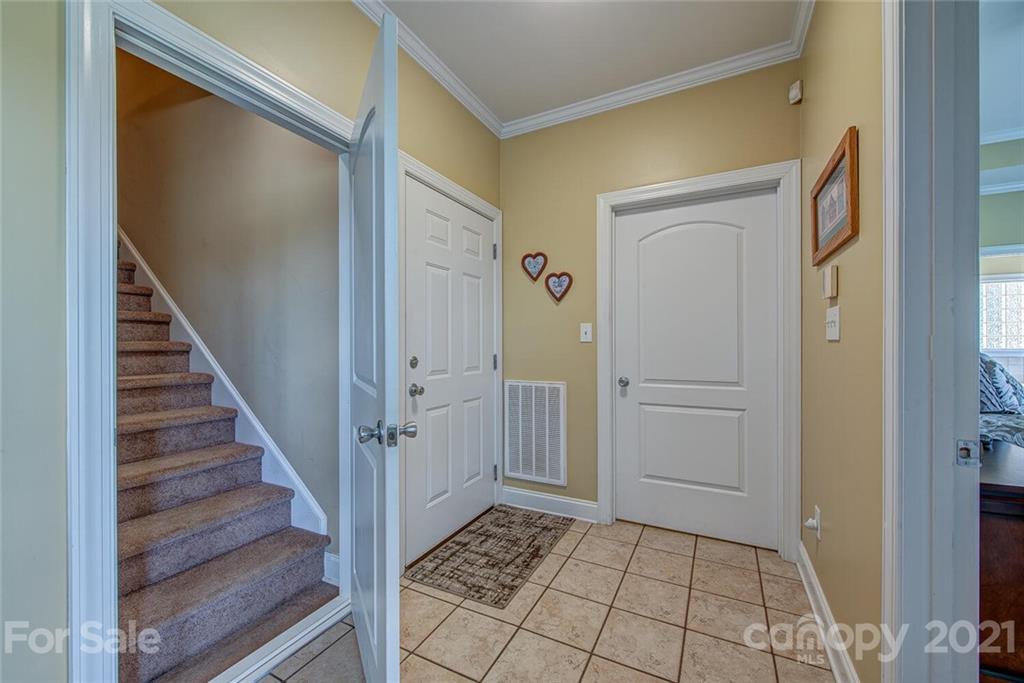 936 Ferguson Ridge Road Gastonia, NC 28052 - Photo 14 of 30 a view of a hallway with wooden floor and entryway