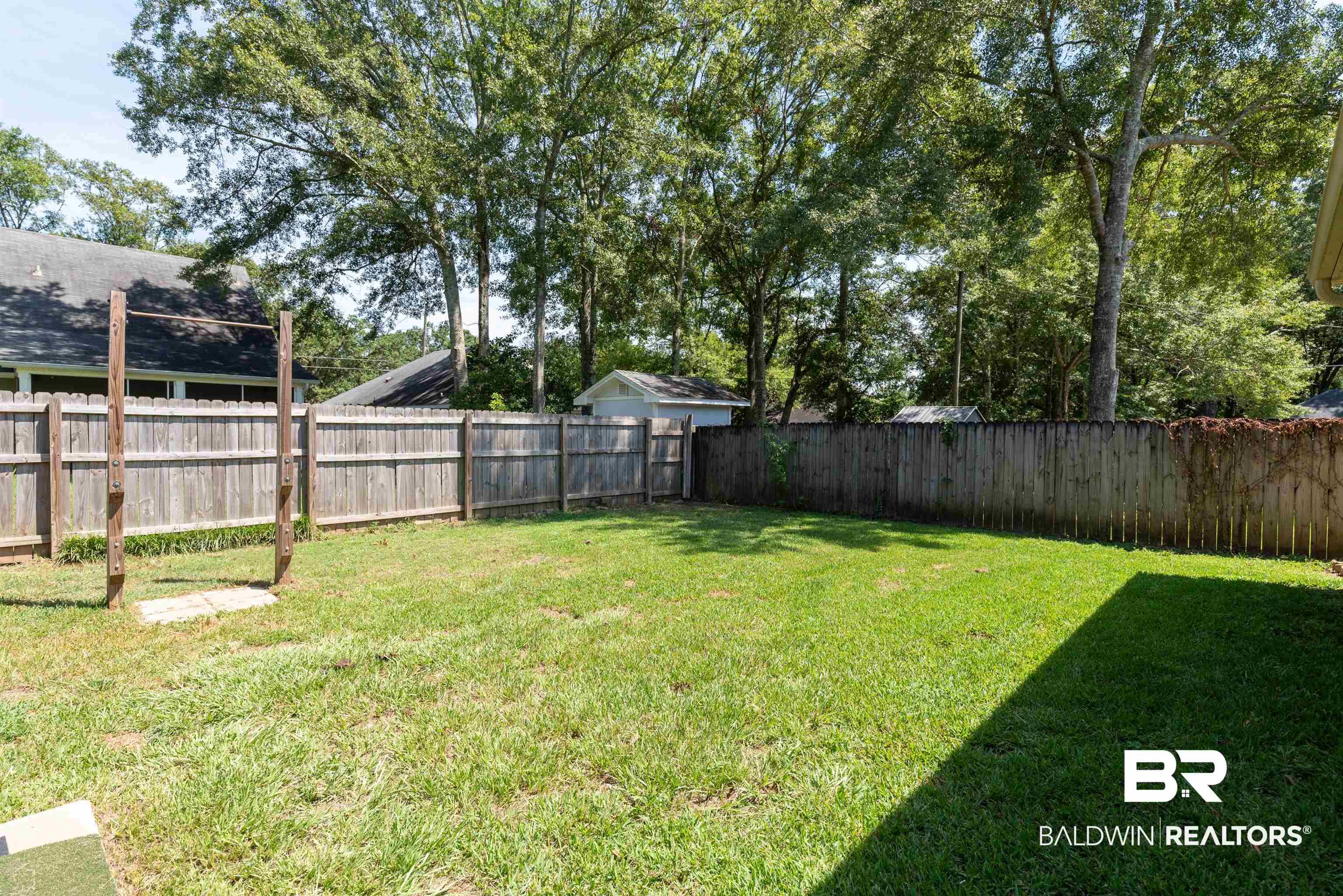 965 Henckley Avenue Mobile, AL 36609 - Photo 26 of 30 View of yard