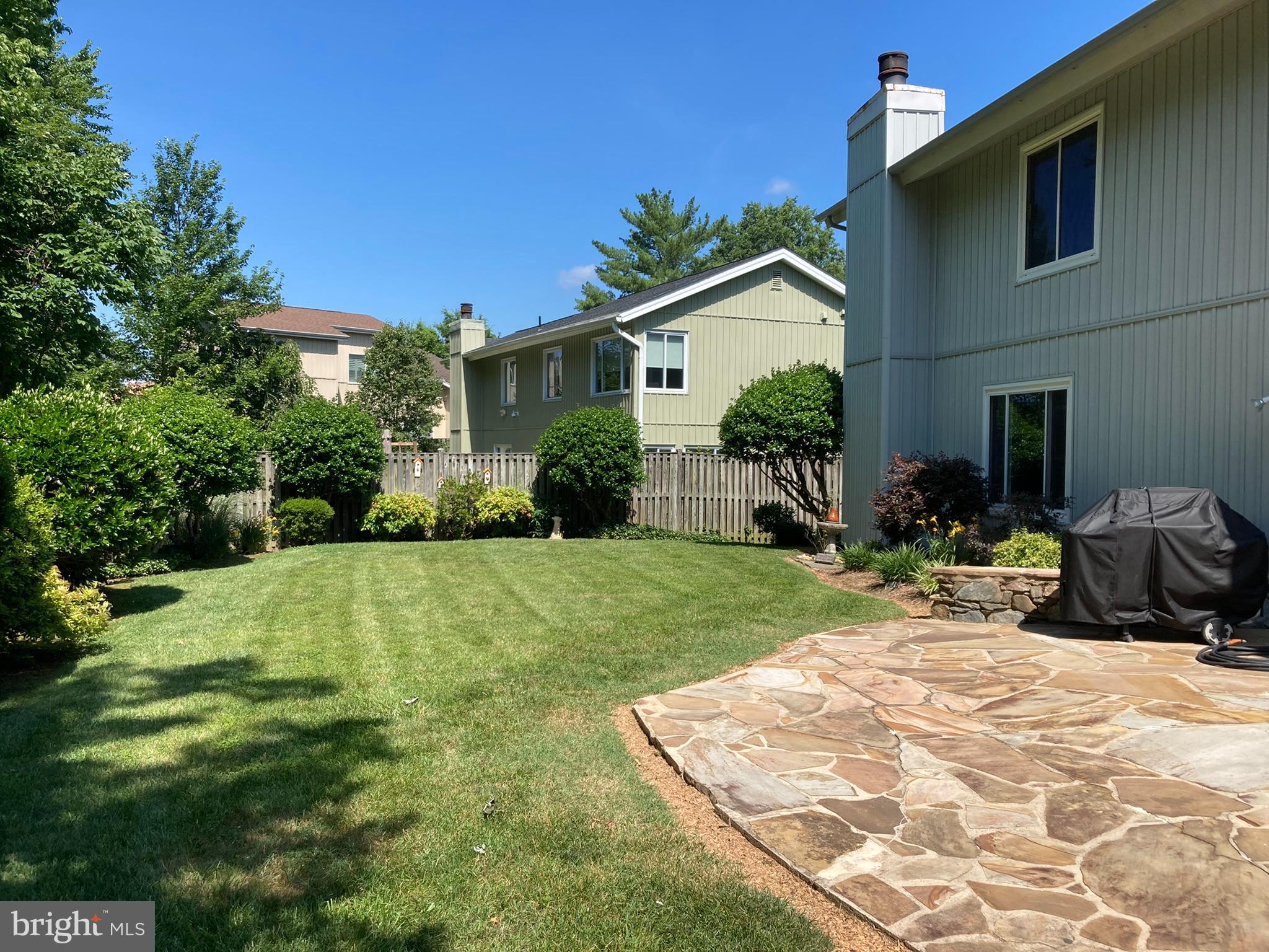 5928 Hall Street Springfield, VA 22152 - Photo 8 of 10 Spacious backyard