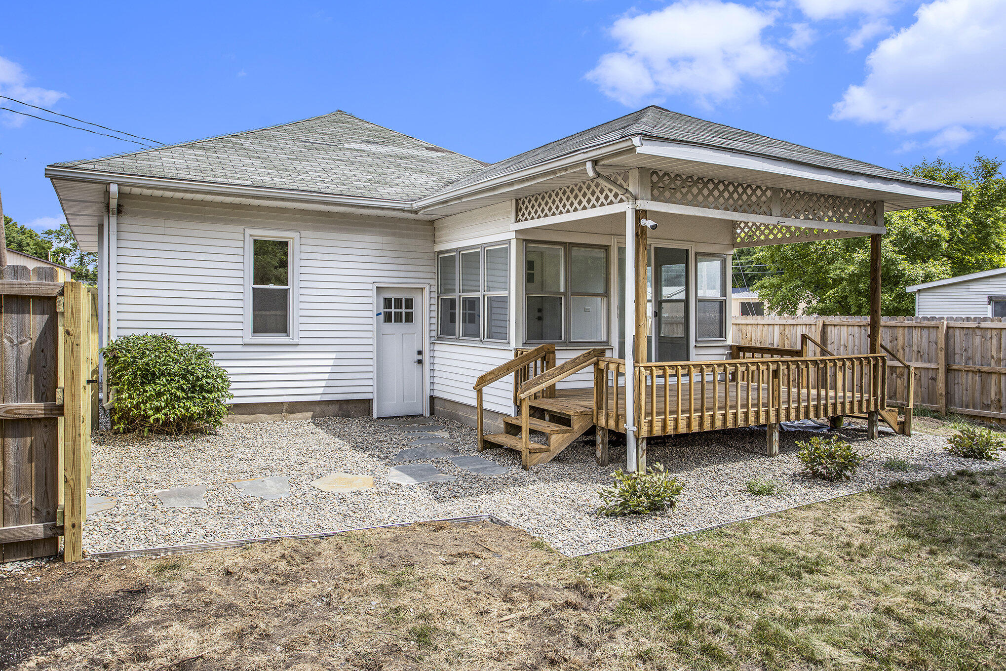 105 Fayette Augusta, MI 49012 - Photo 24 of 27 024_dng-28