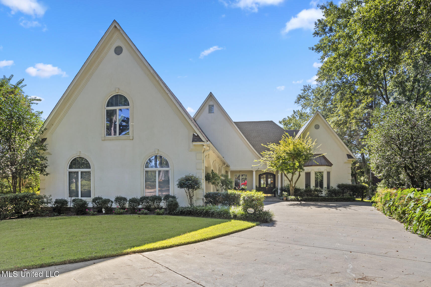 106 Colony Crown-2