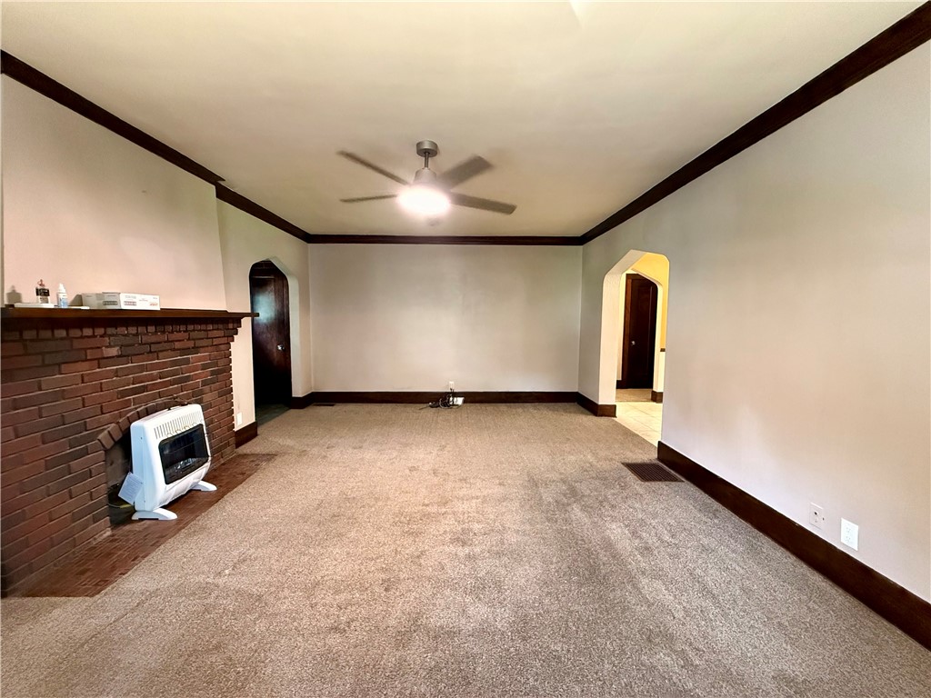 245 East Pierson Avenue Decatur, IL 62526 - Photo 4 of 27