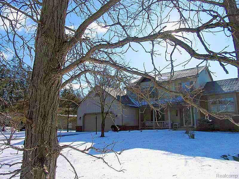 6941 Cranberry Lake Road Clarkston, MI 48348 - Photo 4 of 25 Treed Lot