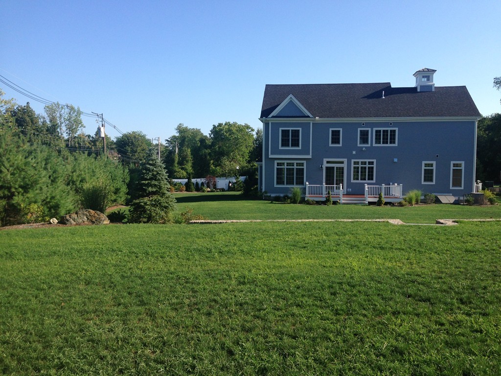 3 Stage Coach Road Lexington, MA 02421 - Photo 4 of 30 Gallery Image 4