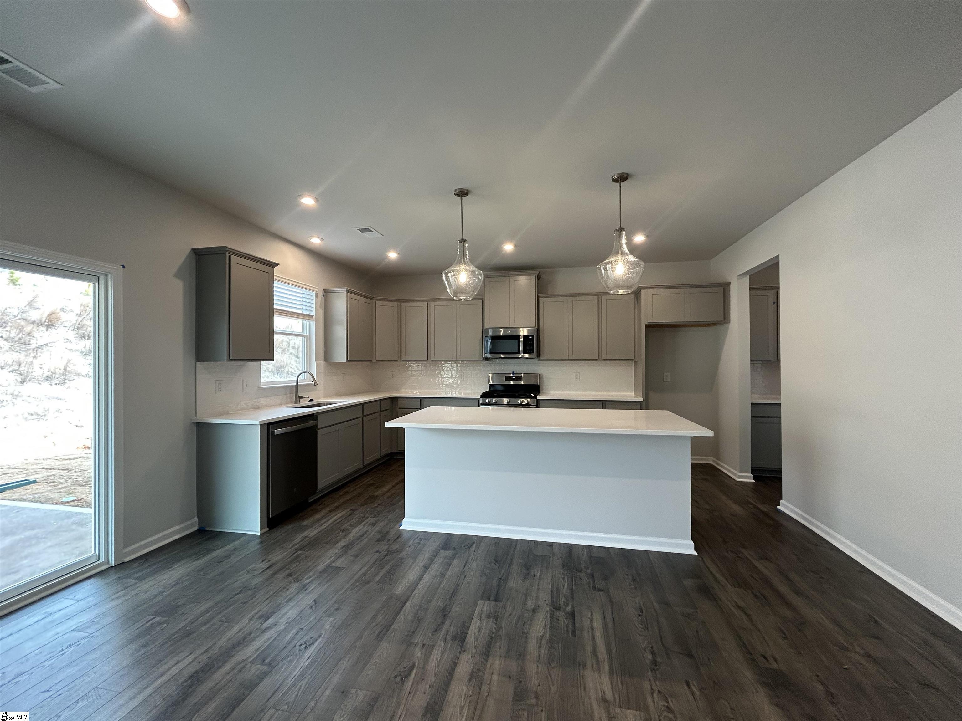 215 Thurgood Drive Extension Greenville, SC 29607 - Photo 3 of 38