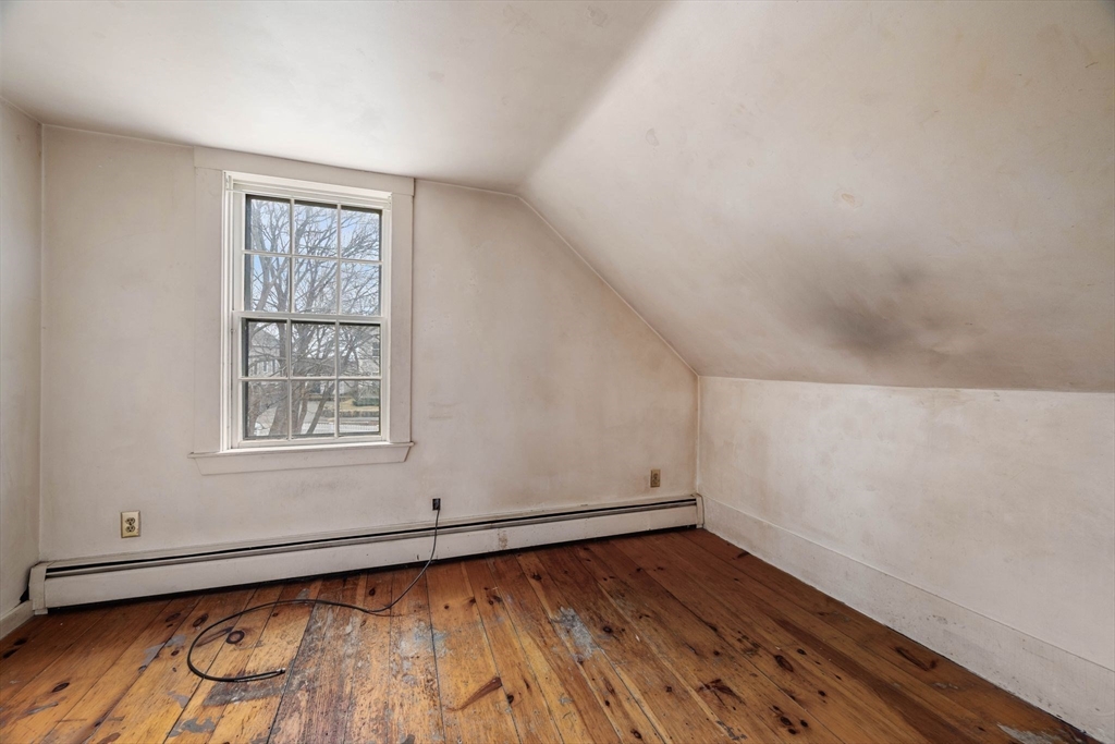 54 Rowland Street Marblehead, MA 01945 - Photo 21 of 33