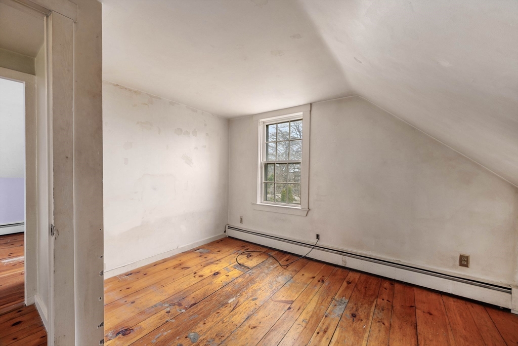 54 Rowland Street Marblehead, MA 01945 - Photo 22 of 33