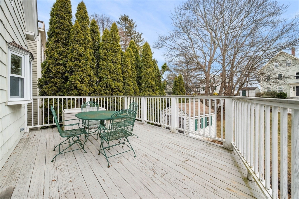 54 Rowland Street Marblehead, MA 01945 - Photo 5 of 33