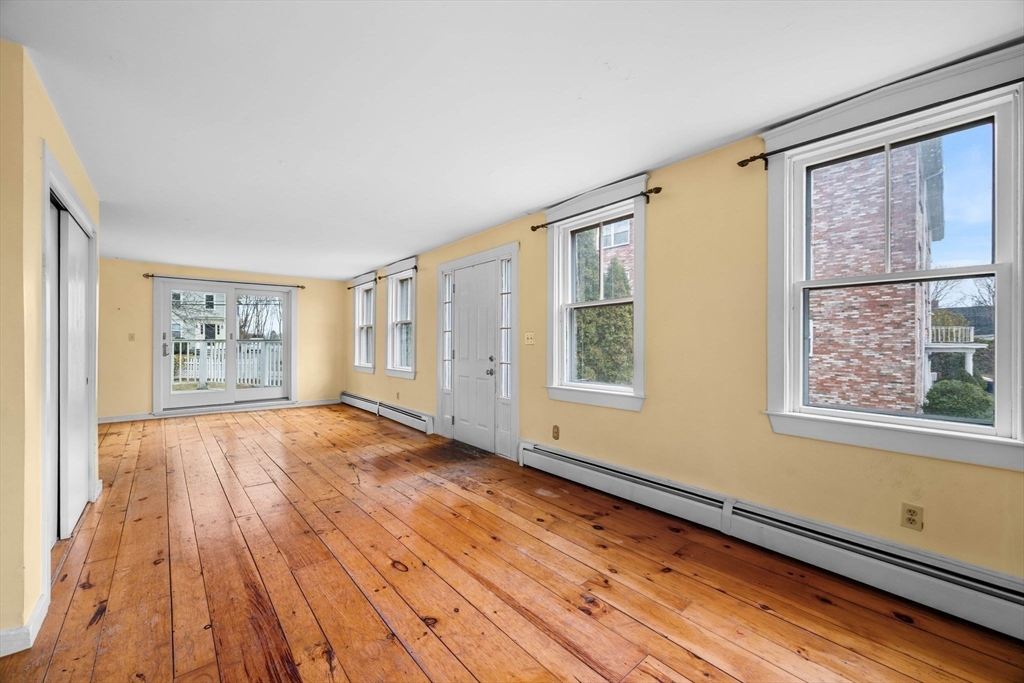 54 Rowland Street Marblehead, MA 01945 - Photo 8 of 33