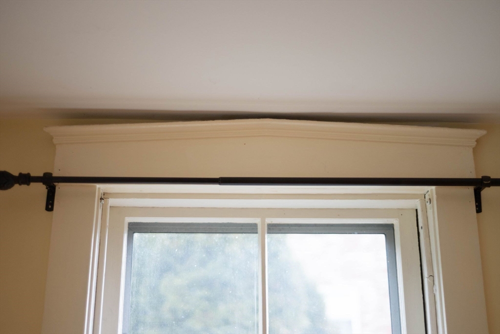 54 Rowland Street Marblehead, MA 01945 - Photo 9 of 33