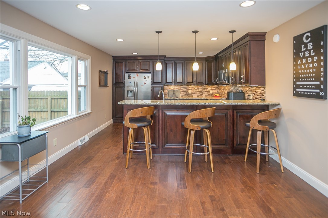 9505 Biddulph Road Brooklyn, OH 44144 - Photo 3 of 30 Gallery Image 3