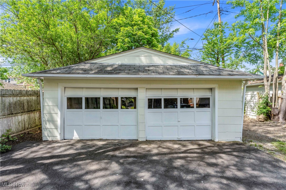3295 Yorkshire Road Cleveland Heights, OH 44118 - Photo 43 of 49