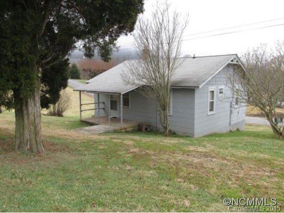 1101 Phillipsville Loop Canton, NC 28716 - Photo 1 of 9