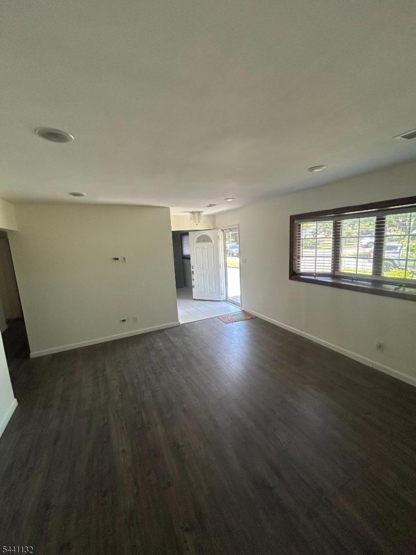 17 Raleigh Road Edison, NJ 08817 - Photo 15 of 16