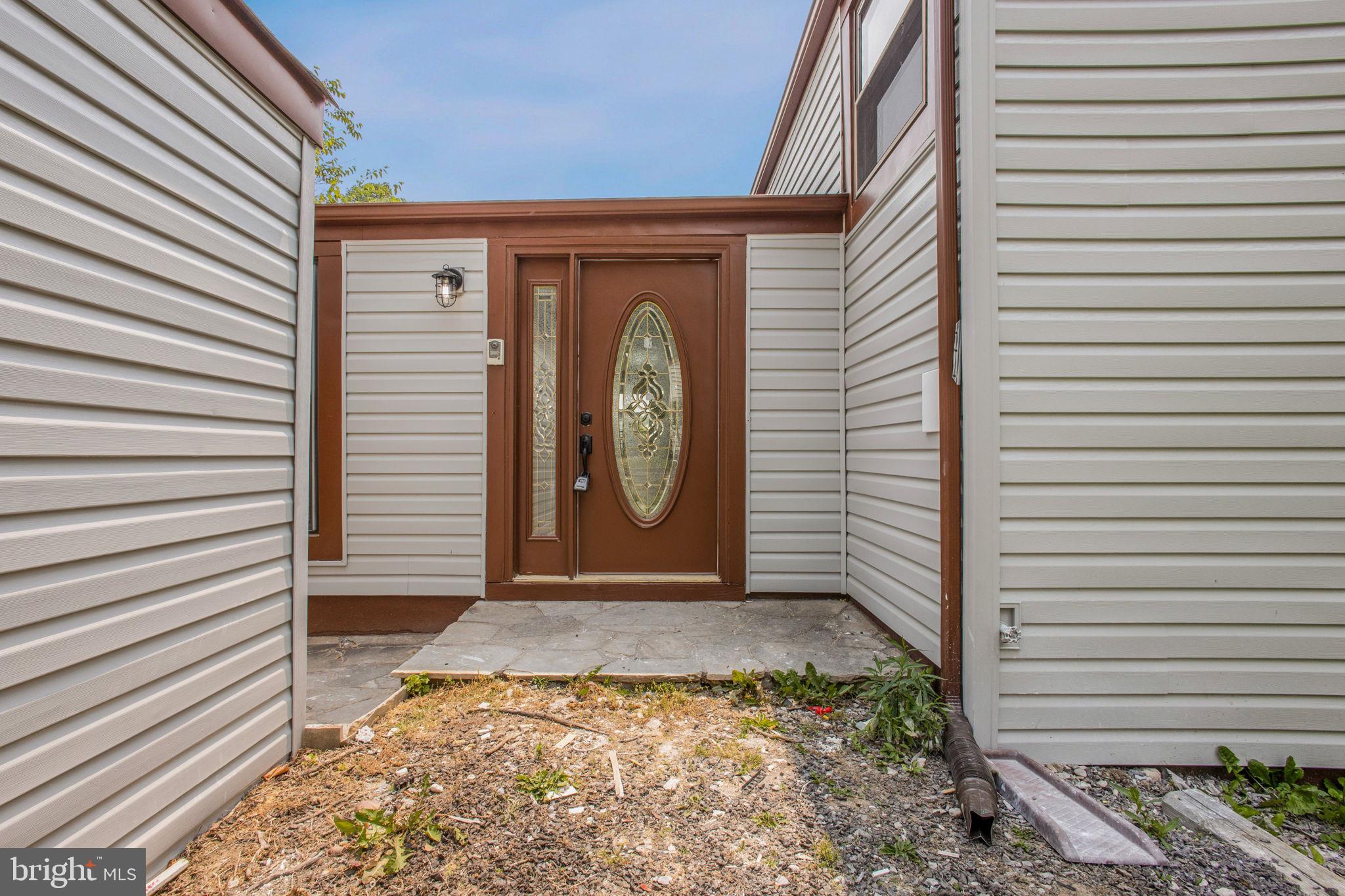 9063 Flamepool Way Columbia, MD 21045 - Photo 3 of 19