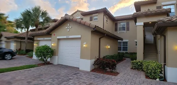 $3,500 | 8207 Northwest 128th Lane, Unit 18B, Parkland, FL 33076