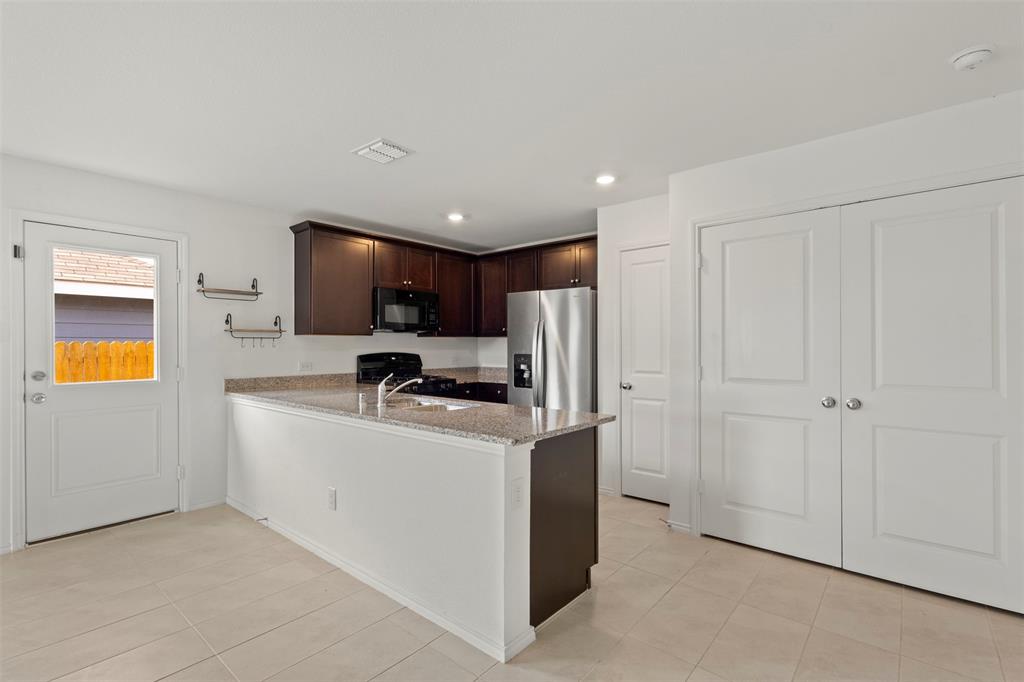 3702 Haydon Hl Road Crandall, TX 75114 - Photo 7 of 33