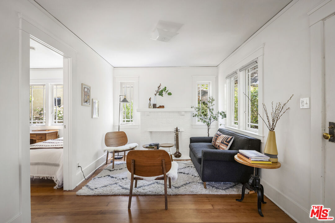 3865 Brunswick Avenue Los Angeles, CA 90039 - Photo 6 of 44 a living room with furniture