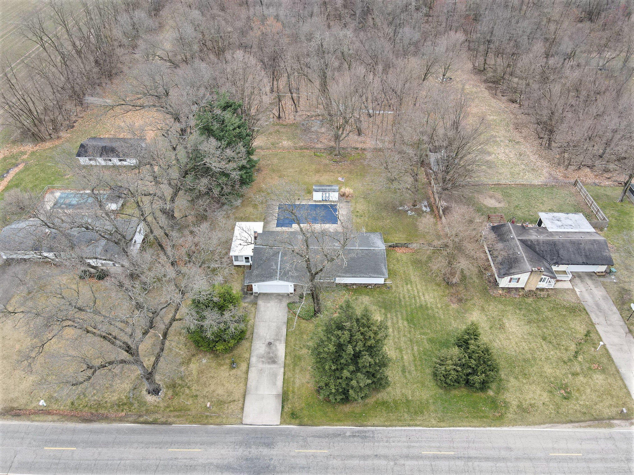 17331 Moorepark Road Three Rivers, MI 49093 - Photo 43 of 44 006_dji_0098