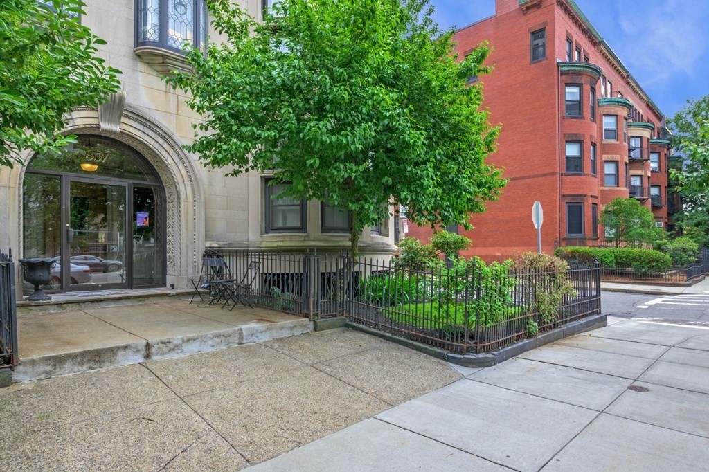 857 Beacon Street, Unit 34 Boston, MA 02215 - Photo 23 of 26 a view of house with outdoor space and porch