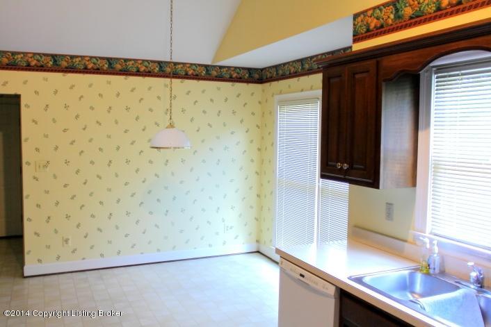 12510 Kirkham Road Louisville, KY 40299 - Photo 5 of 16 12510_KirkhamRd_05