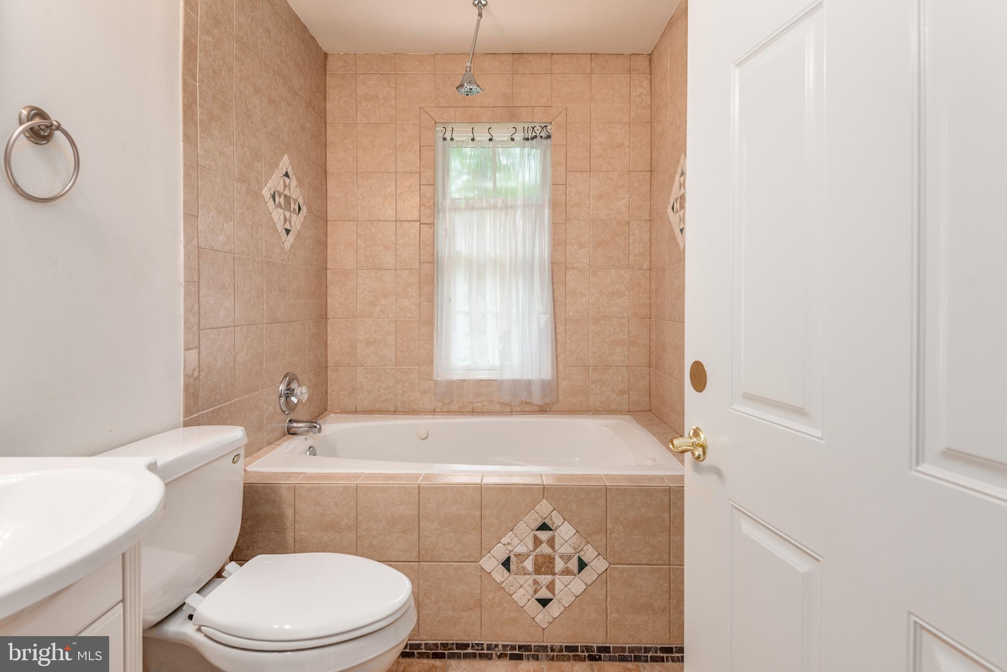 16 Winning Colors Road Stafford, VA 22556 - Photo 29 of 80 Upper hall bath