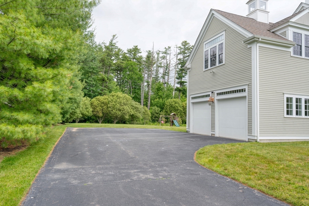 182 Jean Carol Road Abington, MA 02351 - Photo 7 of 38 a view of a house with backyard and garden