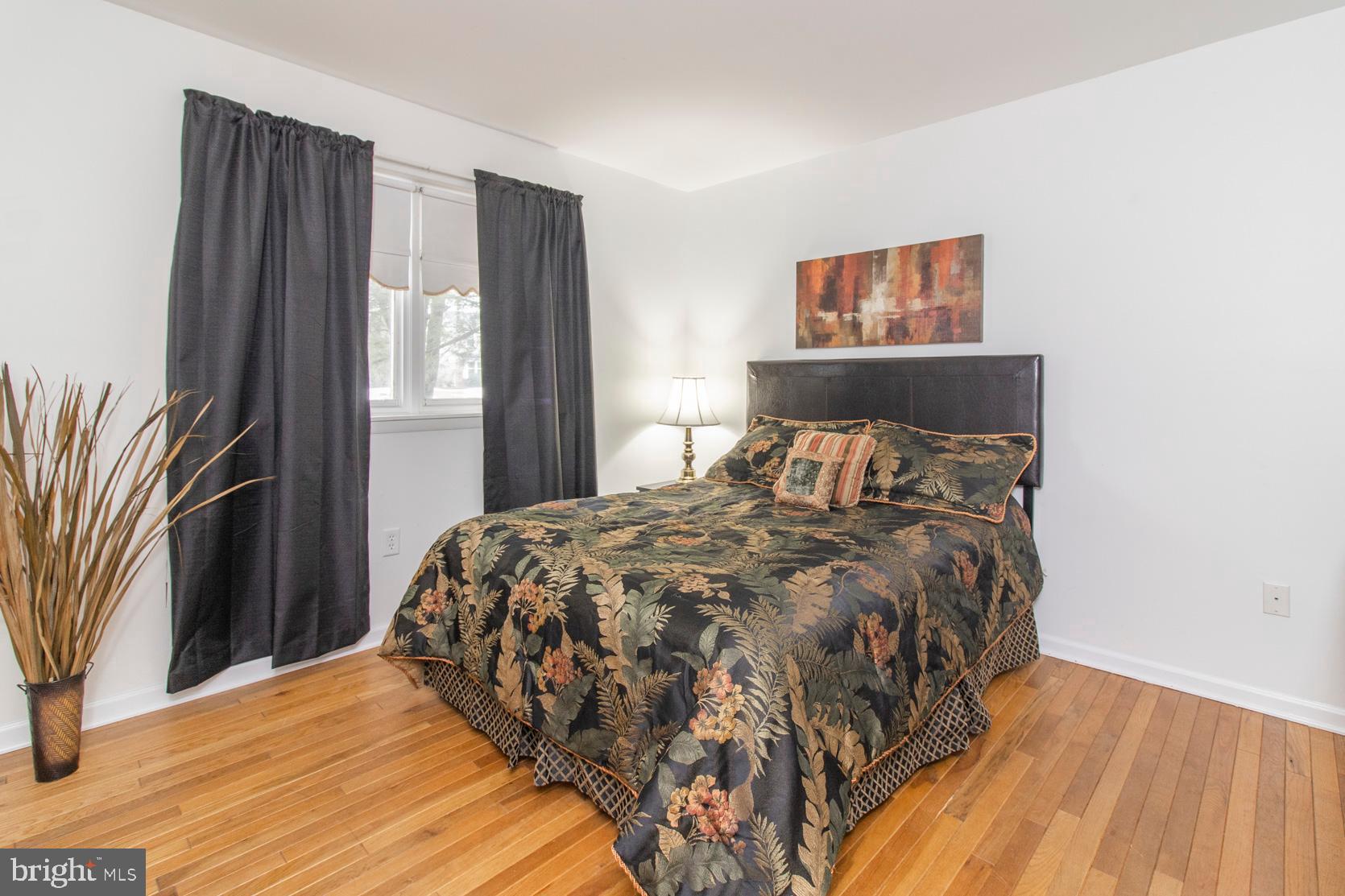 913 Herman Road Horsham, PA 19044 - Photo 29 of 55 2nd bedroom