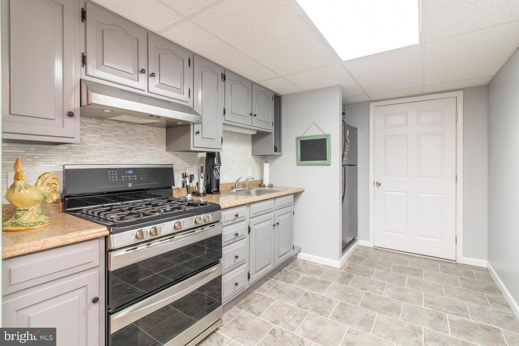 913 Herman Road Horsham, PA 19044 - Photo 36 of 55 Basement Kitchen
