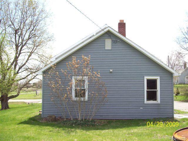 141 Daley Road Lapeer, MI 48446 - Photo 8 of 9 back