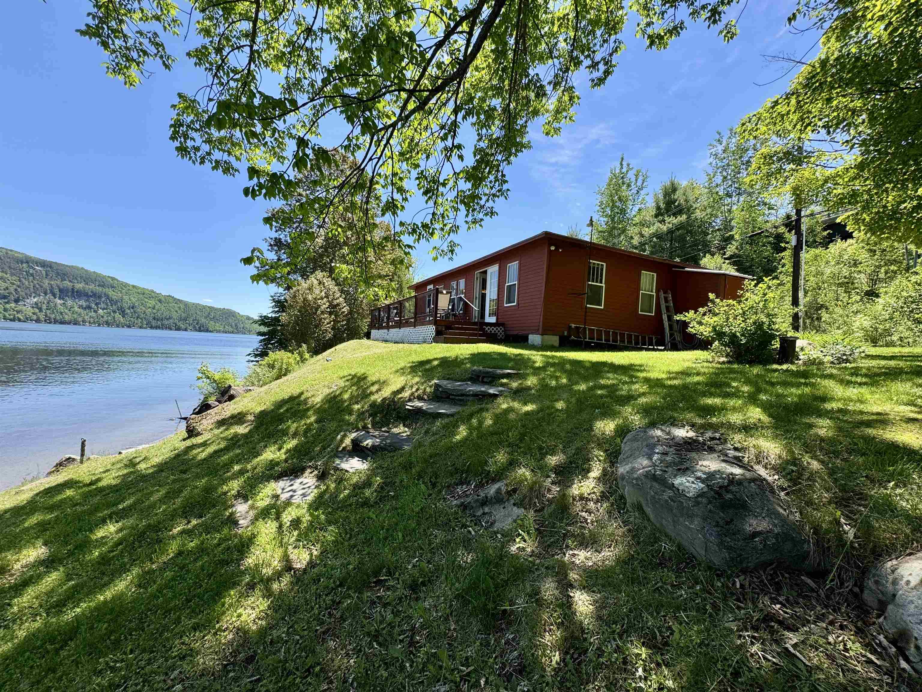 140 Lakeside Lane Barton, VT 05822 - Photo 22 of 29