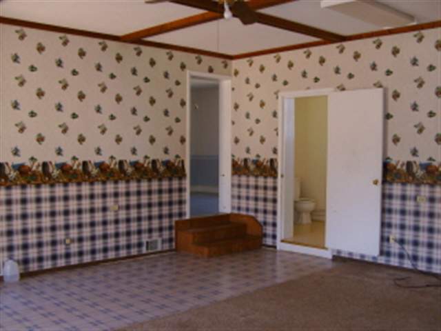 406 Griffin Road Belton, SC 29627 - Photo 7 of 20