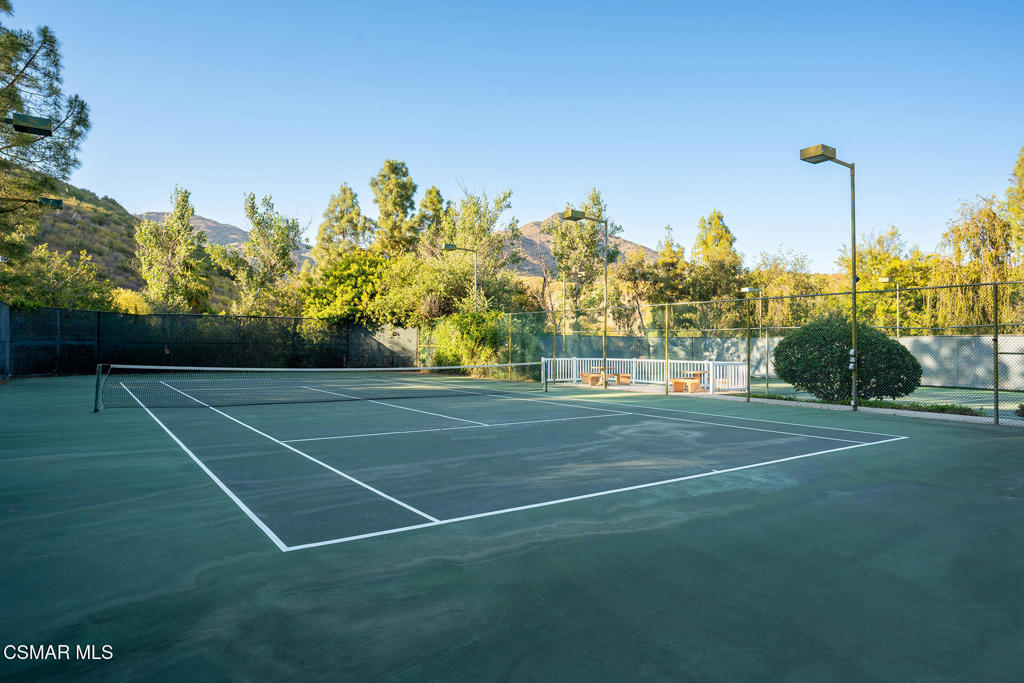 697 Sutton Crest Trail, Unit TL210 Oak Park, CA 91377 - Photo 36 of 37